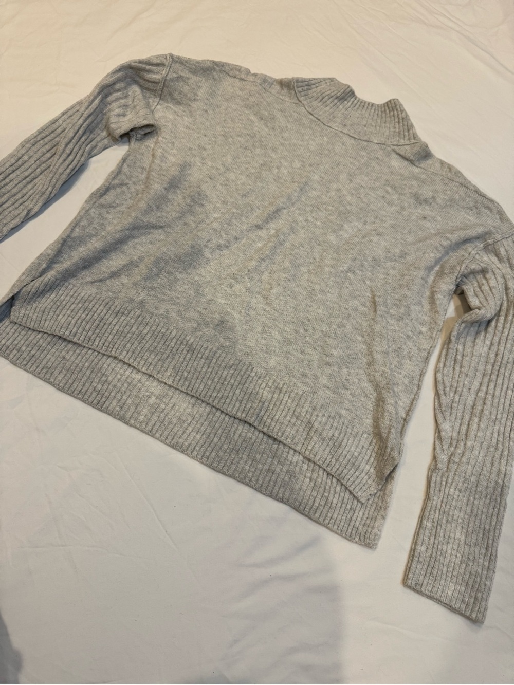 Women's Light Gray Ribbed Funnel-Neck Sweater